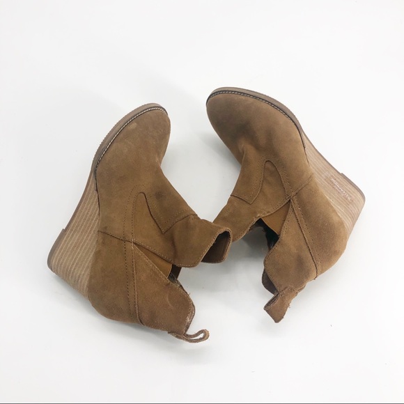 Blondo Irving Suede Ankle Wedge Bootie Sz 7.5 - Picture 8 of 8